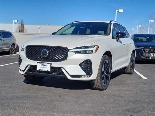 2026 Volvo XC60 B5 Plus