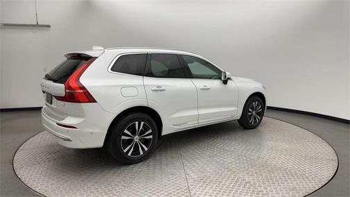 2022 Volvo XC60 Recharge Plug-In Hybrid T8 Inscription Expression