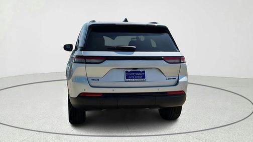 Silver Zynith 2025 Jeep Grand Cherokee Limited