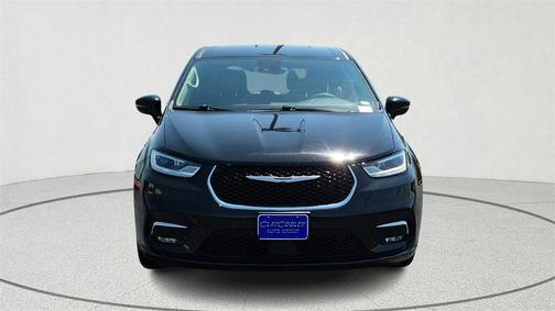 2024 Chrysler Pacifica Touring-L