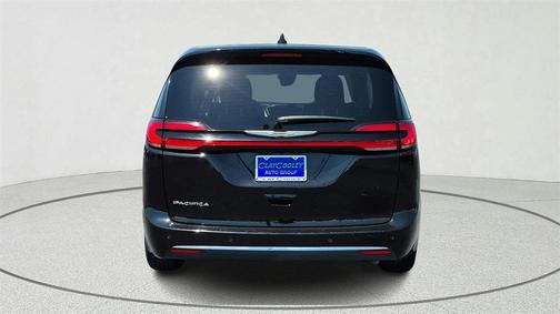 2024 Chrysler Pacifica Touring-L