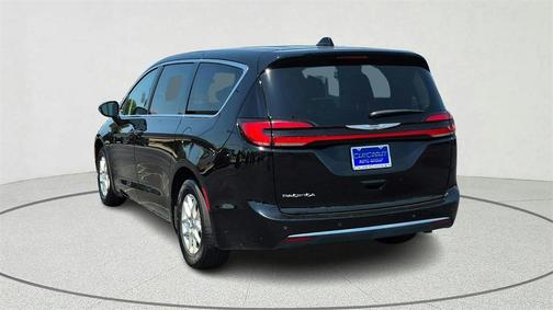 2024 Chrysler Pacifica Touring-L