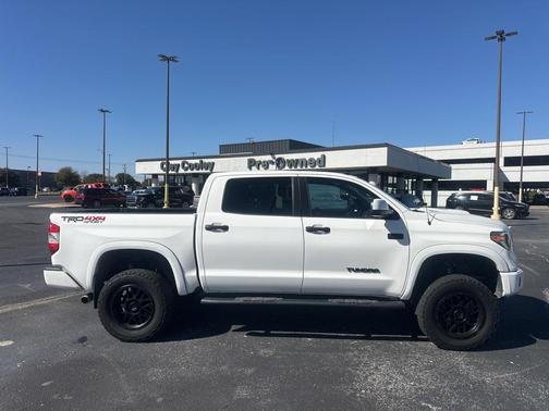 2018 Toyota Tundra SR5