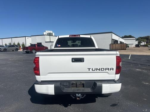 2018 Toyota Tundra SR5