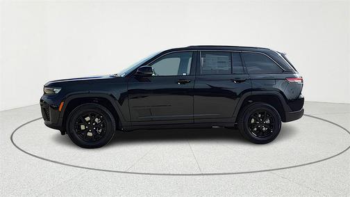2026 Jeep Grand Cherokee Laredo