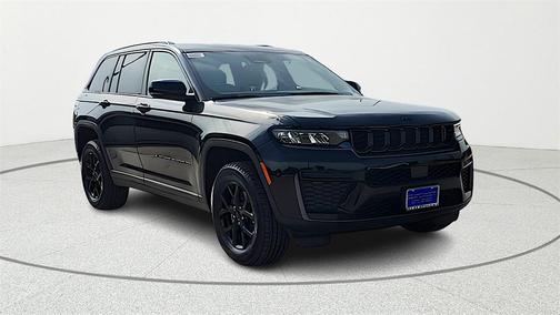 2026 Jeep Grand Cherokee Laredo