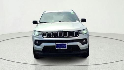 Silver Zynith 2024 Jeep Compass Latitude