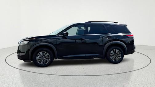 Super Black 2024 Nissan Pathfinder SV