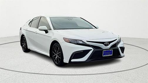2024 Toyota Camry SE Nightshade