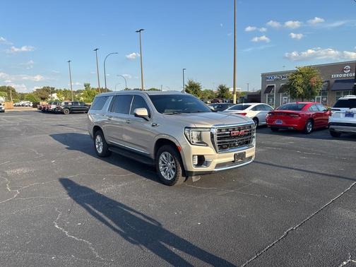 2021 GMC Yukon XL SLT