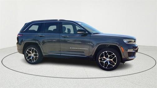 2025 Jeep Grand Cherokee Summit