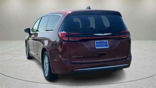 2023 Chrysler Pacifica Touring-L