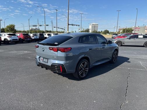 2025 BMW X2 xDrive28i