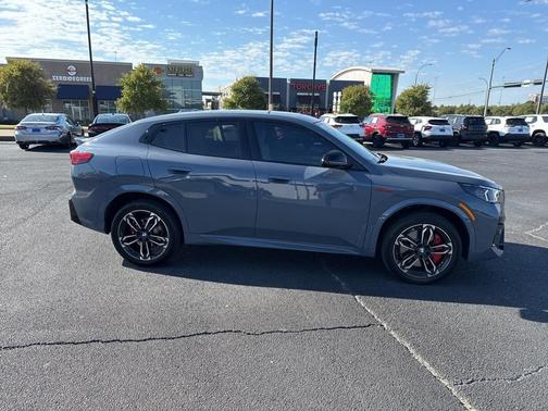 2025 BMW X2 xDrive28i