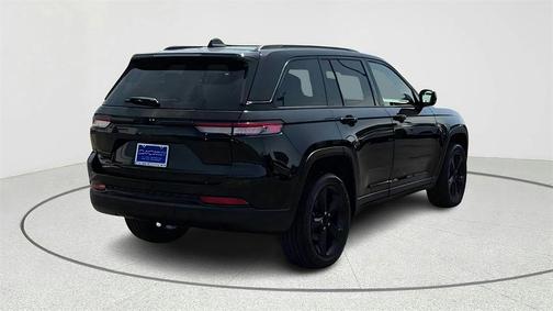 2022 Jeep Grand Cherokee Altitude