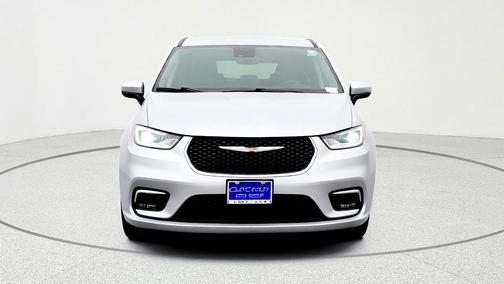 Silver Mist Clearcoat 2023 Chrysler Pacifica Touring-L