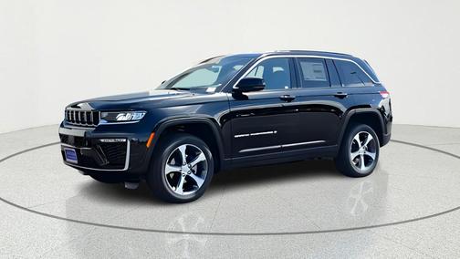 Diamond Black 2026 Jeep Grand Cherokee Limited