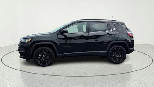 Diamond Black 2026 Jeep Compass Latitude