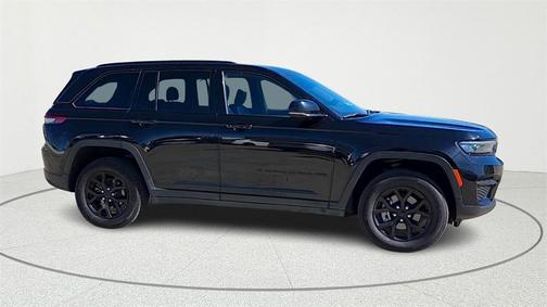 2024 Jeep Grand Cherokee Laredo