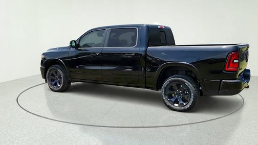 Diamond Black Crystal Pearlcoat 2026 RAM 1500 Big Horn