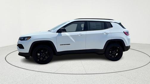 Bright White Clearcoat 2026 Jeep Compass Latitude
