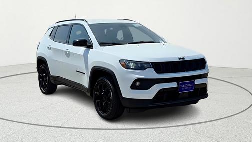 Bright White Clearcoat 2026 Jeep Compass Latitude