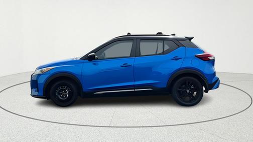 2021 Nissan Kicks SR