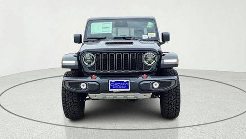 Black Clearcoat 2026 Jeep Gladiator Mojave