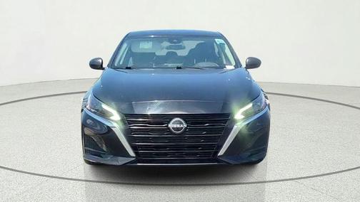 Super Black Clearcoat 2024 Nissan Altima 2.5 SV