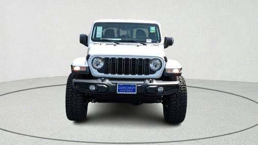 Bright White Clearcoat 2025 Jeep Gladiator Sport