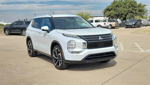 2024 Mitsubishi Outlander SE