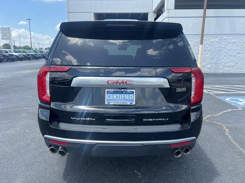 2023 GMC Yukon Denali