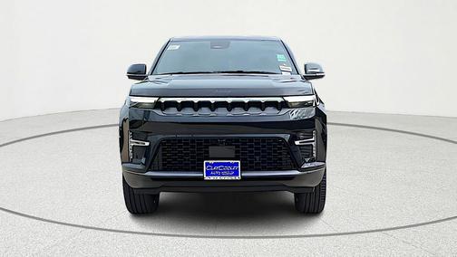 2026 Jeep Grand Wagoneer ALTITUDE