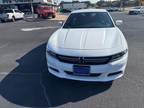 2016 Dodge Charger SE