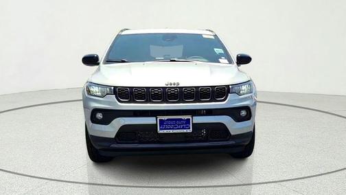 Silver Zynith 2026 Jeep Compass Latitude