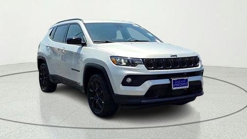 Silver Zynith 2026 Jeep Compass Latitude