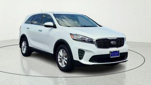 Snow White Pearl 2020 Kia Sorento LX