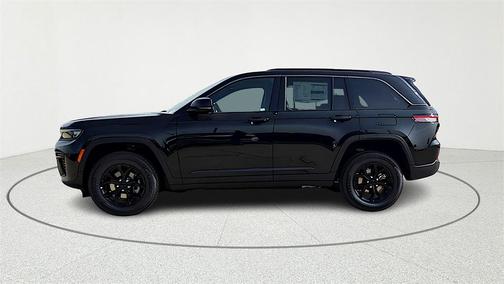 2026 Jeep Grand Cherokee Laredo