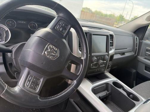 Blue Streak Pearlcoat 2016 RAM 1500 SLT