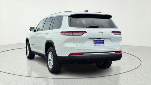 Bright White Clearcoat 2023 Jeep Grand Cherokee L Laredo