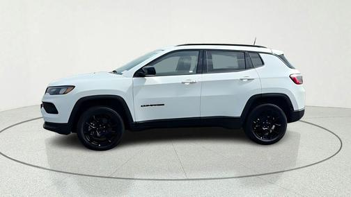 Bright White Clearcoat 2026 Jeep Compass Latitude