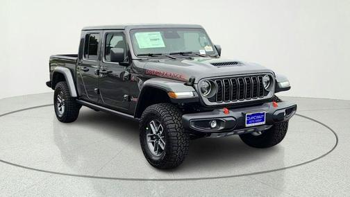 Granite Crystal Clearcoat Metallic 2026 Jeep Gladiator Mojave