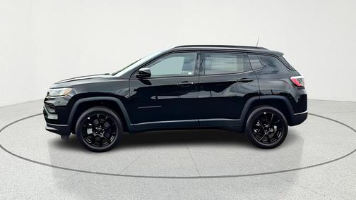 Diamond Black 2026 Jeep Compass Latitude