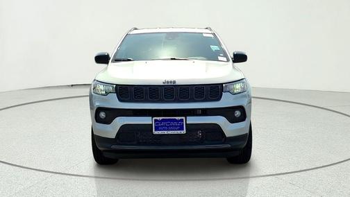 Silver Zynith 2026 Jeep Compass Latitude