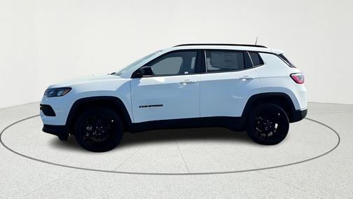 Bright White Clearcoat 2026 Jeep Compass Latitude
