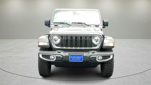 2025 Jeep Gladiator Sport