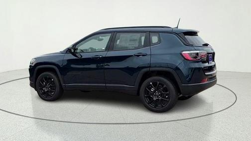 Fathom Blue Pearlcoat 2026 Jeep Compass Latitude