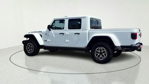 Bright White Clearcoat 2026 Jeep Gladiator Rubicon