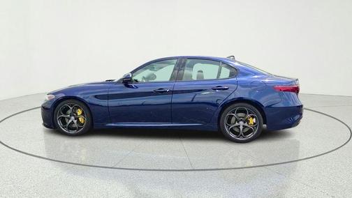 Montecarlo Blue Metallic 2019 Alfa Romeo Giulia Ti