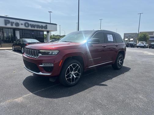 2023 Jeep Grand Cherokee Summit